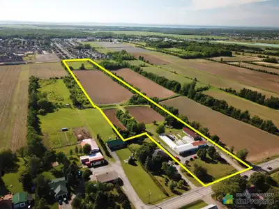 - Investissement stratégique - Ce magnifique terrain est le prolongement d'un projet domiciliaire ré...