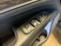 This 2015 Infiniti QX60 AWD has the 3.5L 6Cyl engine and features Air Conditioning, Alloy Wheels, Ba... (image 7)