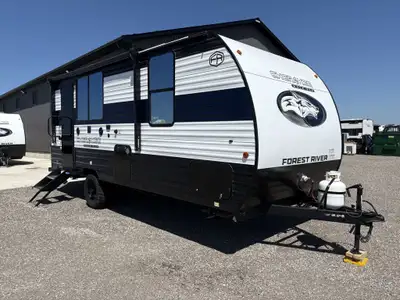 Specifications and Features: Exterior Length (ft): 23'10' Exterior Width (ft): 8'0' Gross Vehicle We...