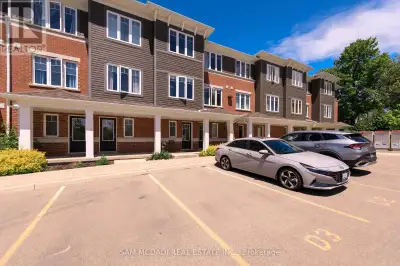 D8 - 24 MORRISON ROAD Kitchener, Ontario