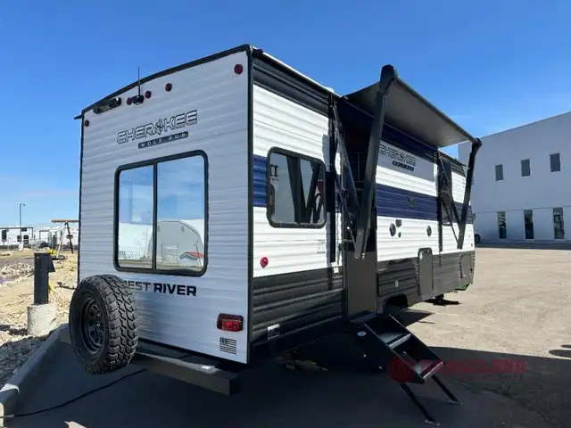 2025 Forest River RV Cherokee Wolf Pup 16CM in Travel Trailers & Campers in Calgary - Image 4