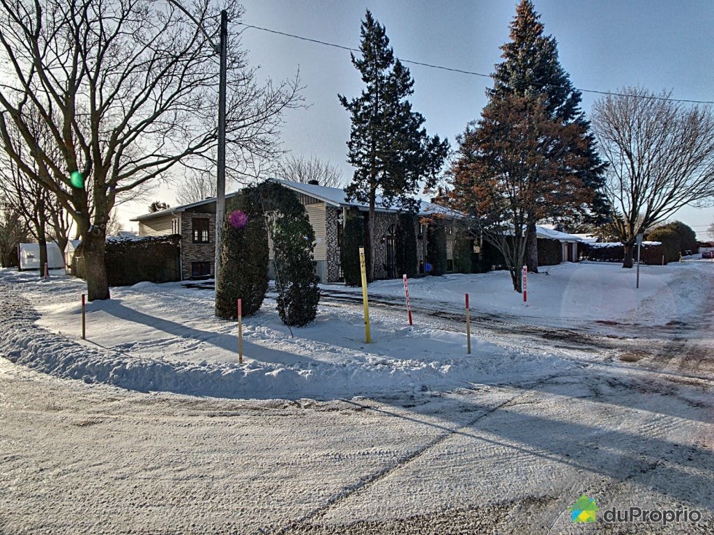 $949,000 - Bungalow for sale in St-Eustache — photo 2