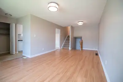 2 Bedroom Main unit in St. Catharines!