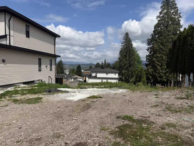 13875 114 AVENUE Surrey, British Columbia in Land for Sale in Richmond - Image 4