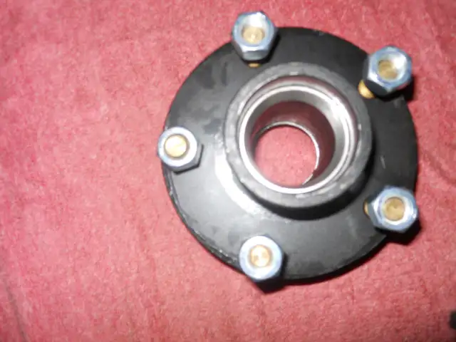 TRAILER AXLE TRAIT  4" DROP--TIRE &RIM in Other in Ottawa - Image 5