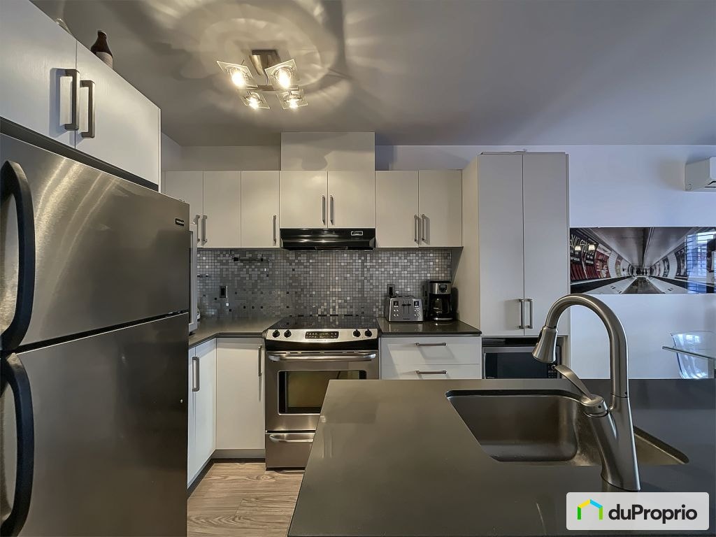 18e Avenue — photo 3
