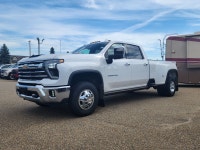 DURAMAX| HEATED & COOLED FRONT BUCKET SEATS | HEATED REAR SEATS | HEATED STEERING WHEEL | SUNROOF |... (image 1)
