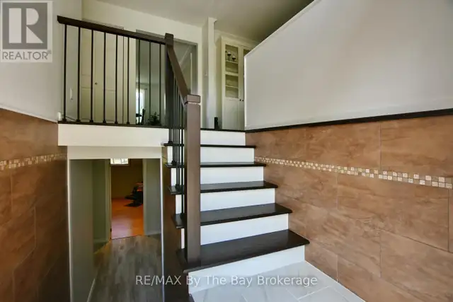 2 BIRCHMOUNT CIRCLE Wasaga Beach, Ontario in Houses for Sale in Oakville / Halton Region - Image 25