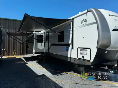 Forest River Wildwood Heritage Glen travel trailer 308RL highlights: King Bed Kitchen Island Panoram...