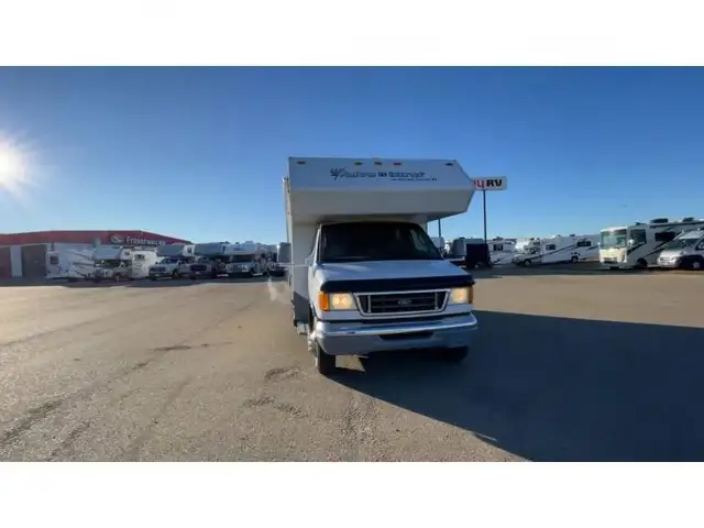 2003 Adventurer LP Class C Adventurer 22RB in RVs & Motorhomes in Edmonton - Image 4