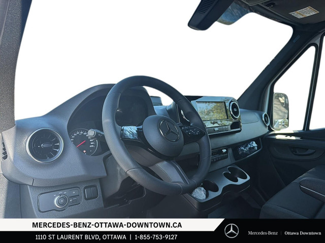 2025 Mercedes-Benz Sprinter 2500 170 Wheelbase High Roof RWD in Cars & Trucks in Ottawa - Image 3
