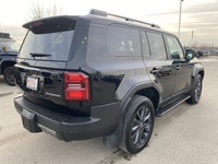 *Vehicle history form conveniently located in vehicle photos. AMVIC LICENSED DEALER ... Engine: Inte... (image 5)