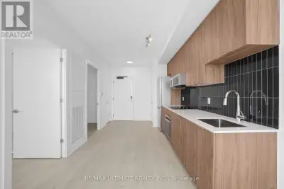 Attention Penthouse Suite Lovers! Stunning 1-bedroom, 1-bathroom penthouse suite. Thoughtfully desig...