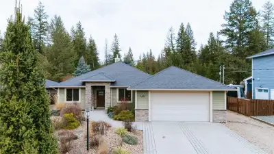 Deluxe Custom 1749 Sq. Ft. Rancher: Step into a thoughtfully designed home tailored for efficiency,...