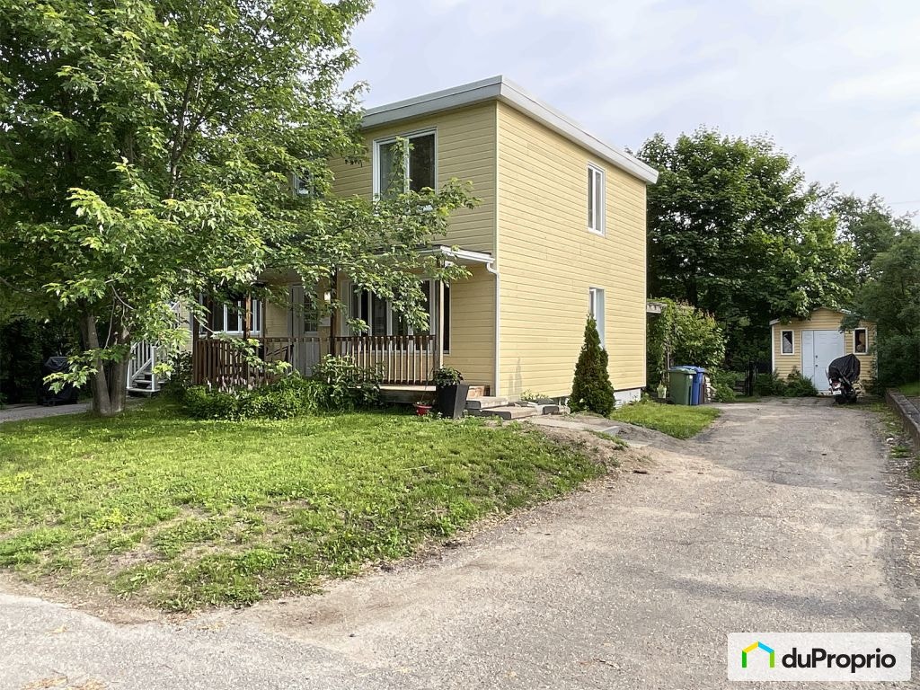 $420,000 - Duplex for sale in Chicoutimi (Chicoutimi) — photo 1