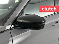 NO ACCIDENTS / CLEAN CARFAX / 1 OWNER / Bluetooth Music, Touchscreen Display, GPS Navigation and mor... (image 8)