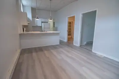 1 Bedroom Main level Unit in Welland!