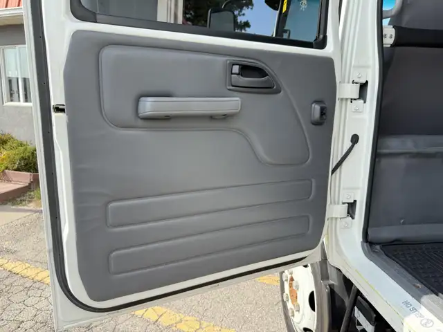 2022 Isuzu NRR CREW CAB | 16' BOX | LIFTGATE | DIESEL | 19500 GV in Cars & Trucks in Mississauga / Peel Region - Image 22