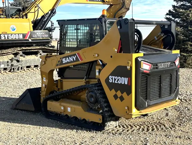 2025 SANY ST230V Track Skid Steer in Heavy Equipment in Lethbridge - Image 4