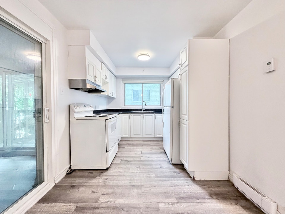 4 et demi - Montréal-Nord - Électros + WiFi inclus - Dispo 5