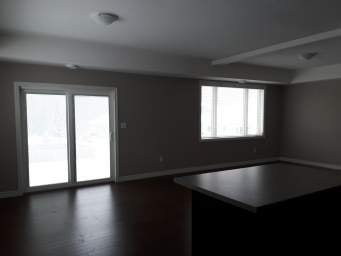 Luxury 2 bedroom Executive Apartment in Huntsville 4