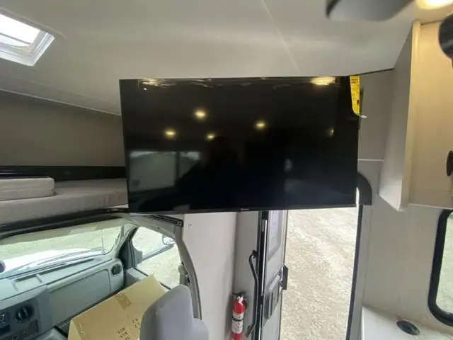 2024 Coachmen RV Freelander 23FS in RVs & Motorhomes in Kamloops - Image 24