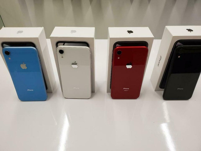 iPhone X XR XS XS Max 64GB 128GB 256GB 512GB 1 YR WARR + CHARGER in Cell Phones in Calgary