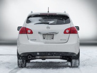 VEHICLE SOLD AS IS: The motor vehicle sold under this contract is being sold as is and is not repres... (image 5)