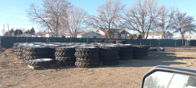 We Stock: pivot tires , motors, pumpsCenter pivot irrigation in Other in Swift Current - Image 4