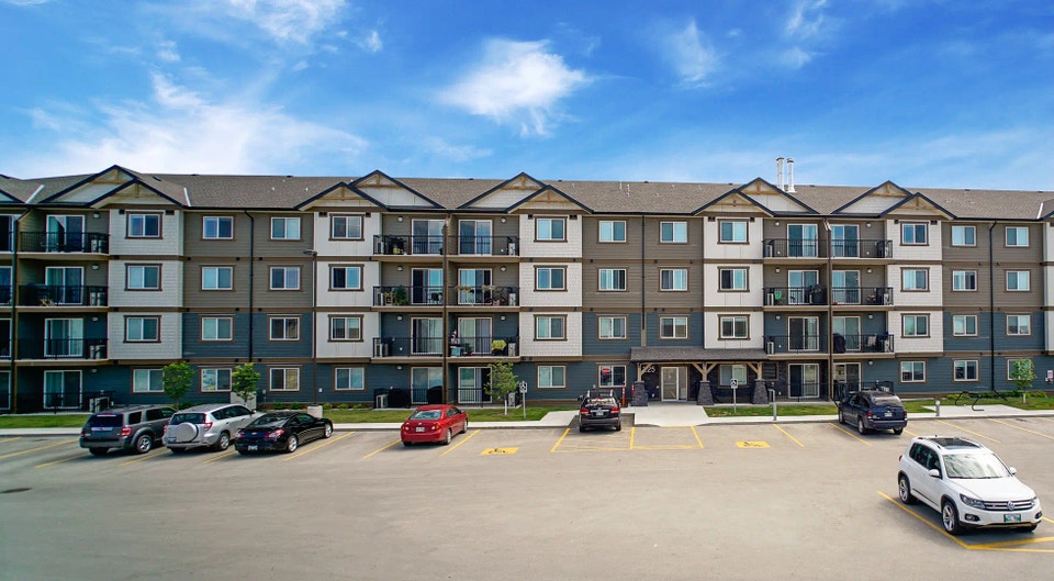 Pet-Friendly Two Bedroom One Bath with In-suite Laundry for Rent 2
