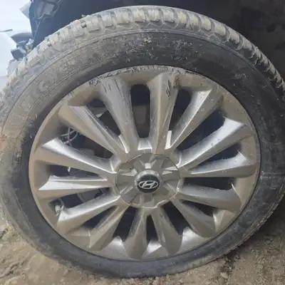 QUICK SALE OEM 245/50R20 HYUNDAI PALISADE WHEELS MICHELIN TIRES MUST GO! PRICED TO SELL FIRST COME,...
