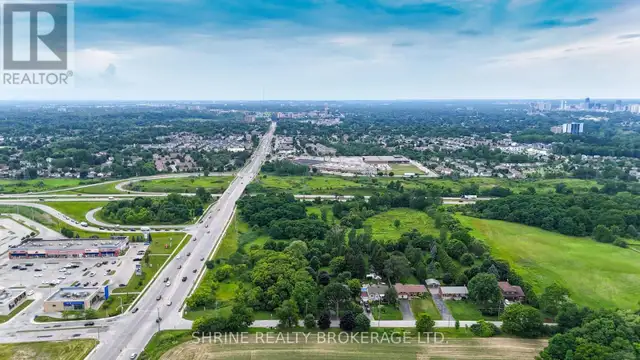 179 MEADOWLILY ROAD London South (South U), Ontario in Land for Sale in London - Image 5