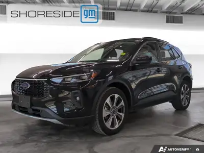 Discover luxury, performance, and efficiency in this 2024 Ford Escape Platinum! With only 46,907 km,...