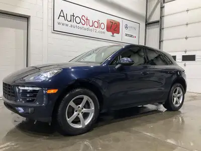 Le Porsche Macan 2018 proposé par AutoStudio 72 à Mirabel affiche 136 000 km et se présente en bleu...