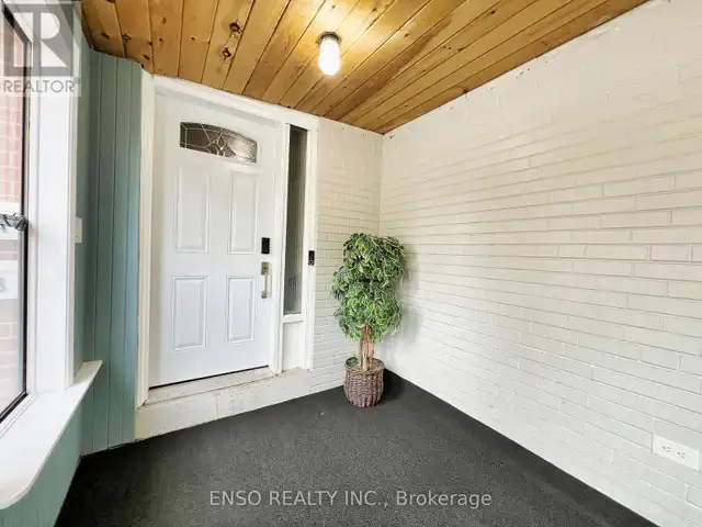 24 GENTRY CRESCENT Richmond Hill (Crosby), Ontario