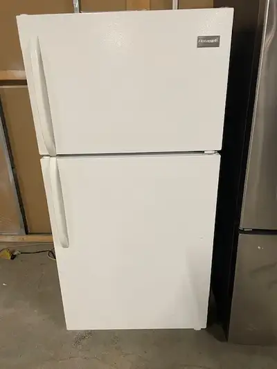Réfrigérateur blanc 28'' Frigidaire, View more