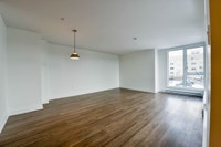 Renovated Akelius one bedroom apartment for rent. Located near Sauvé in the Ahuntsic neighborhood, M... (image 8)