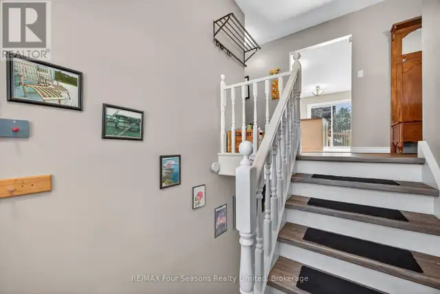 7 BATTEAUX ROAD Clearview (Nottawa), Ontario in Houses for Sale in Ottawa - Image 8