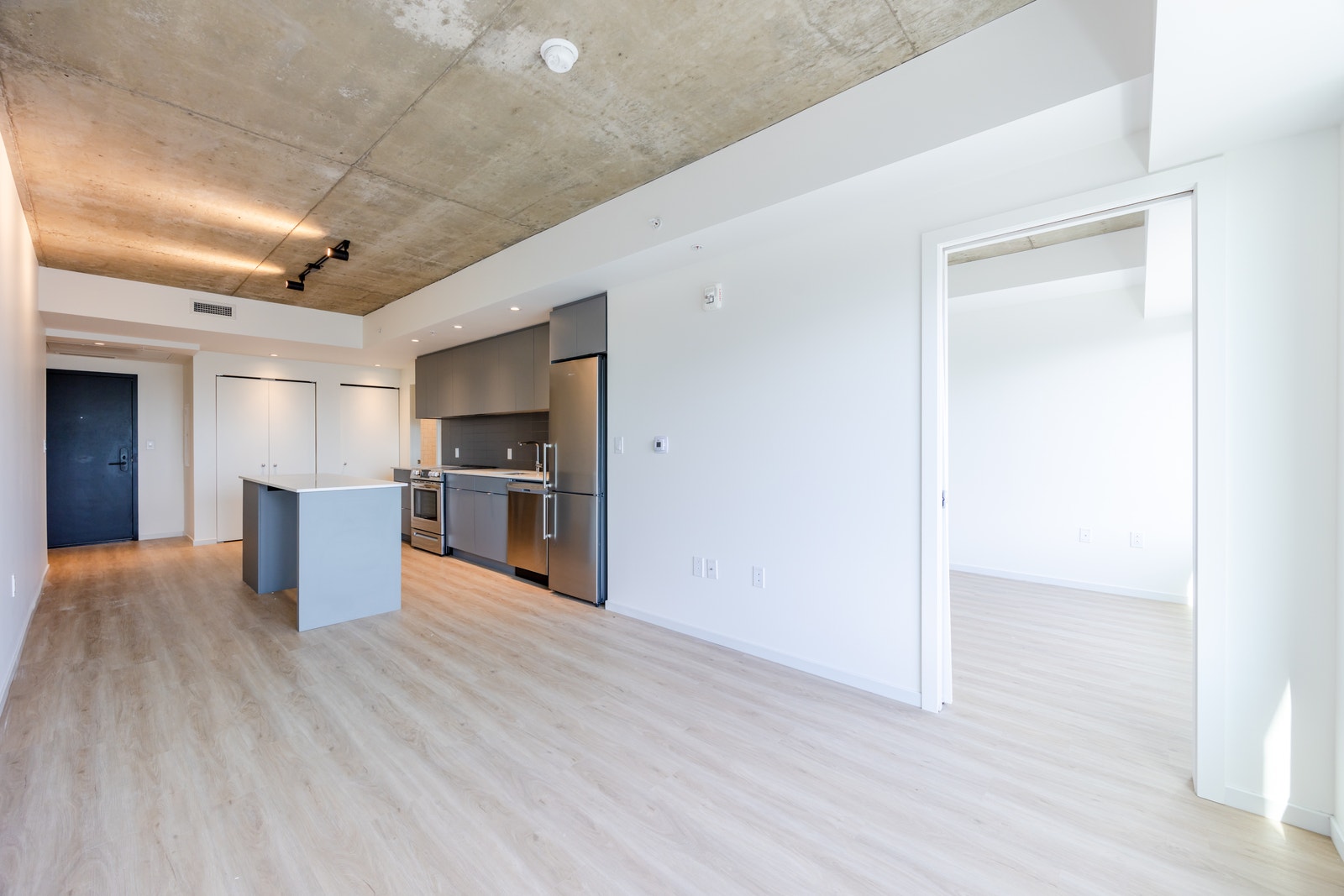 530 Rue St-Hubert — photo 2