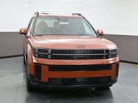 Intelligent AWD constantly monitors road conditions and redistributes torque to optimize traction an... (image 1)