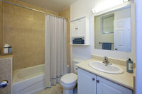 Live well at 80 Beverley Street; perfectly located near the main intersection of Dundas Street West... (image 5)