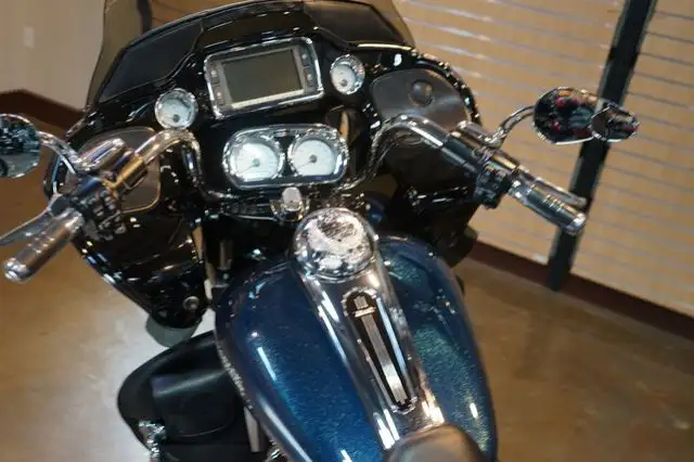 2016 Harley-Davidson FLTRXS - Road Glide Special in Sport Touring in Lethbridge - Image 8