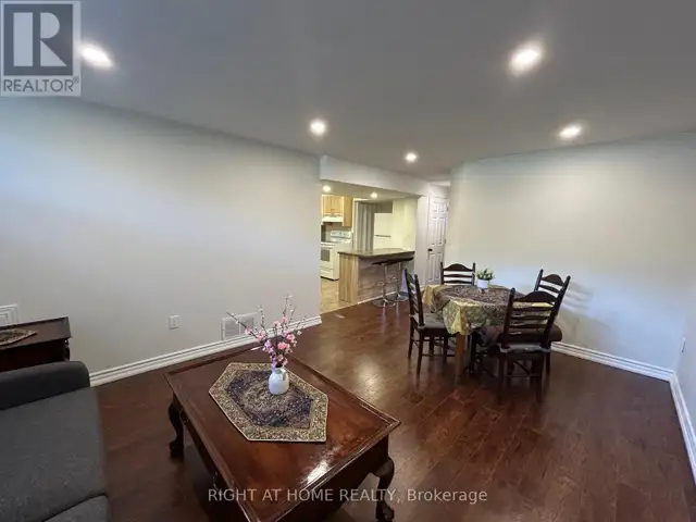 36 AURORA HEIGHTS DRIVE Aurora (Aurora Heights), Ontario in Long Term Rentals in Markham / York Region - Image 3