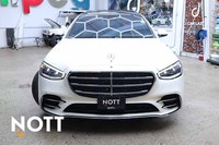 Key features: Front massaging seats, front heated/cooled seats, rear heated seats, heated steering w... (image 6)