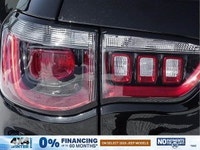 Only 23 Miles! This Jeep Compass has a dependable Intercooled Turbo Regular Unleaded I-4 2.0 L/122 e... (image 9)