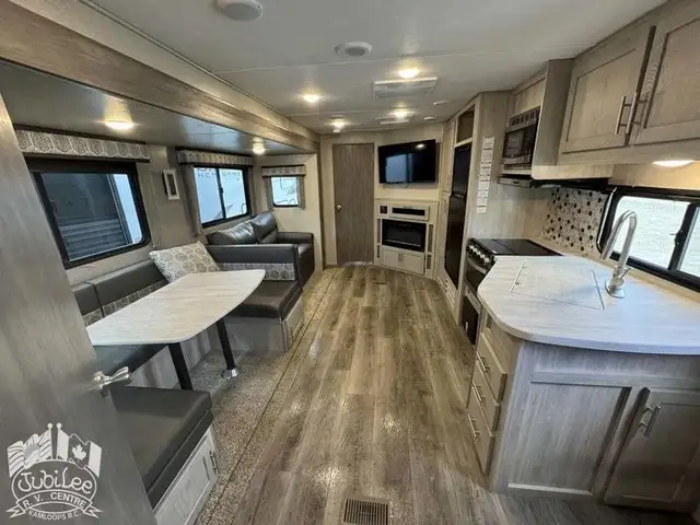 2022 ,Catalina,Coachmen RV 263BHSK in Travel Trailers & Campers in Kamloops - Image 8