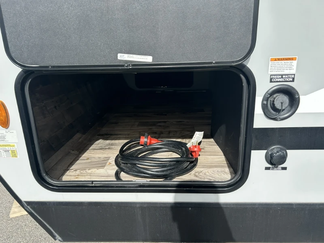 2021 VENTURE SPORT TREK 281VBH in Travel Trailers & Campers in Kelowna - Image 15