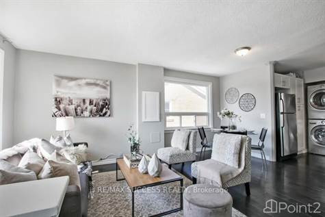 Homes for Sale in Lakeview, Oshawa, Ontario $799,000 in Houses for Sale in Oshawa / Durham Region - Image 2