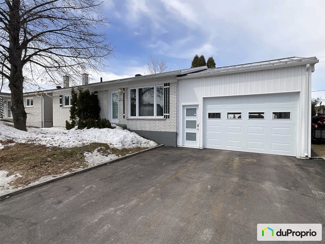 $389,000 - Bungalow for sale in Jonquière (Jonquière) — photo 1