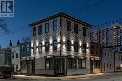 ARI Properties is proud to welcome you to the corner of Birmingham Street & Clyde Street in Downtown...